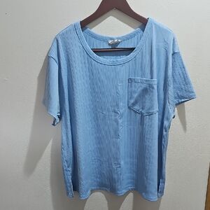 ANDREE BY UNIT Light Blue Short Sleeve Tee